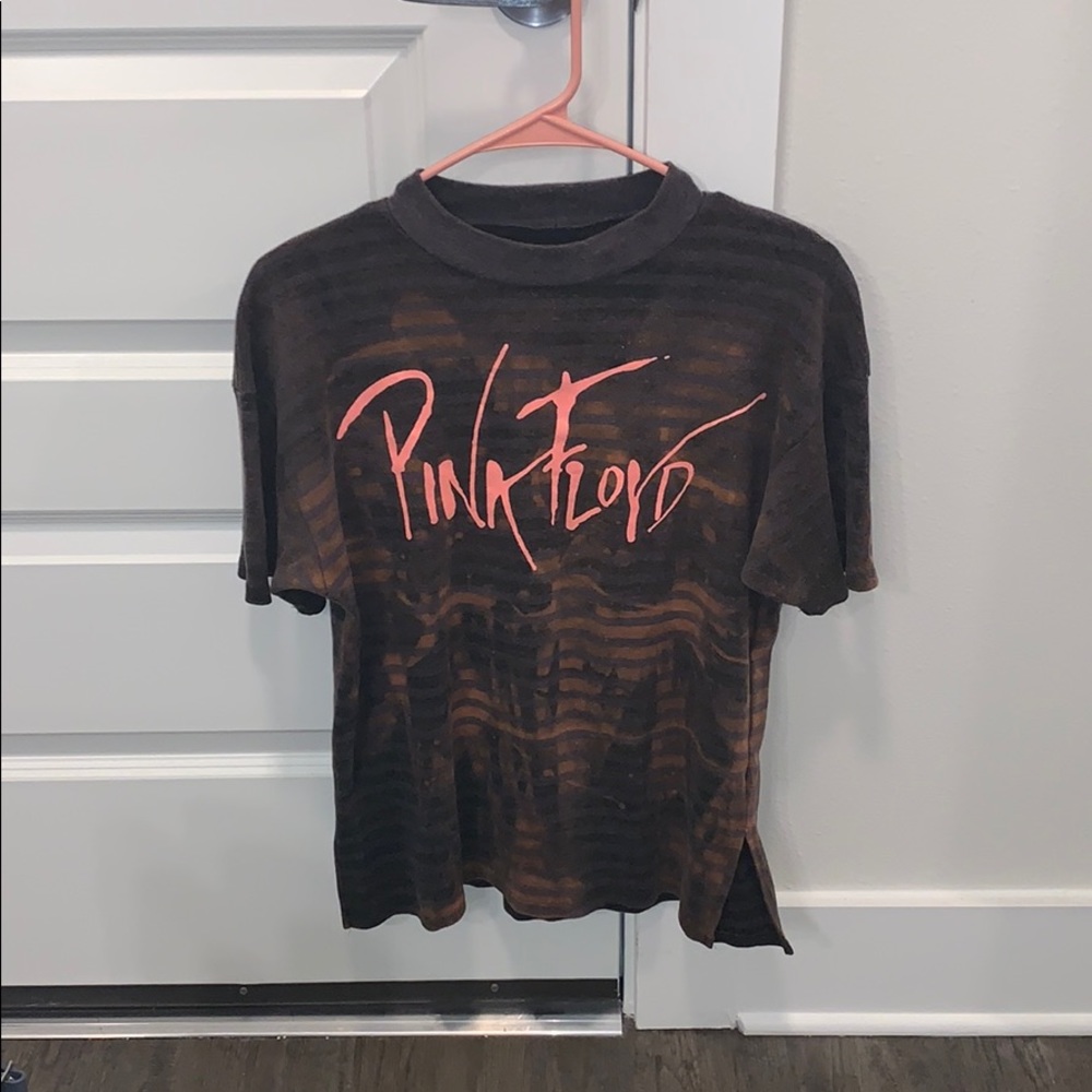 Oversized Pink Floyd.